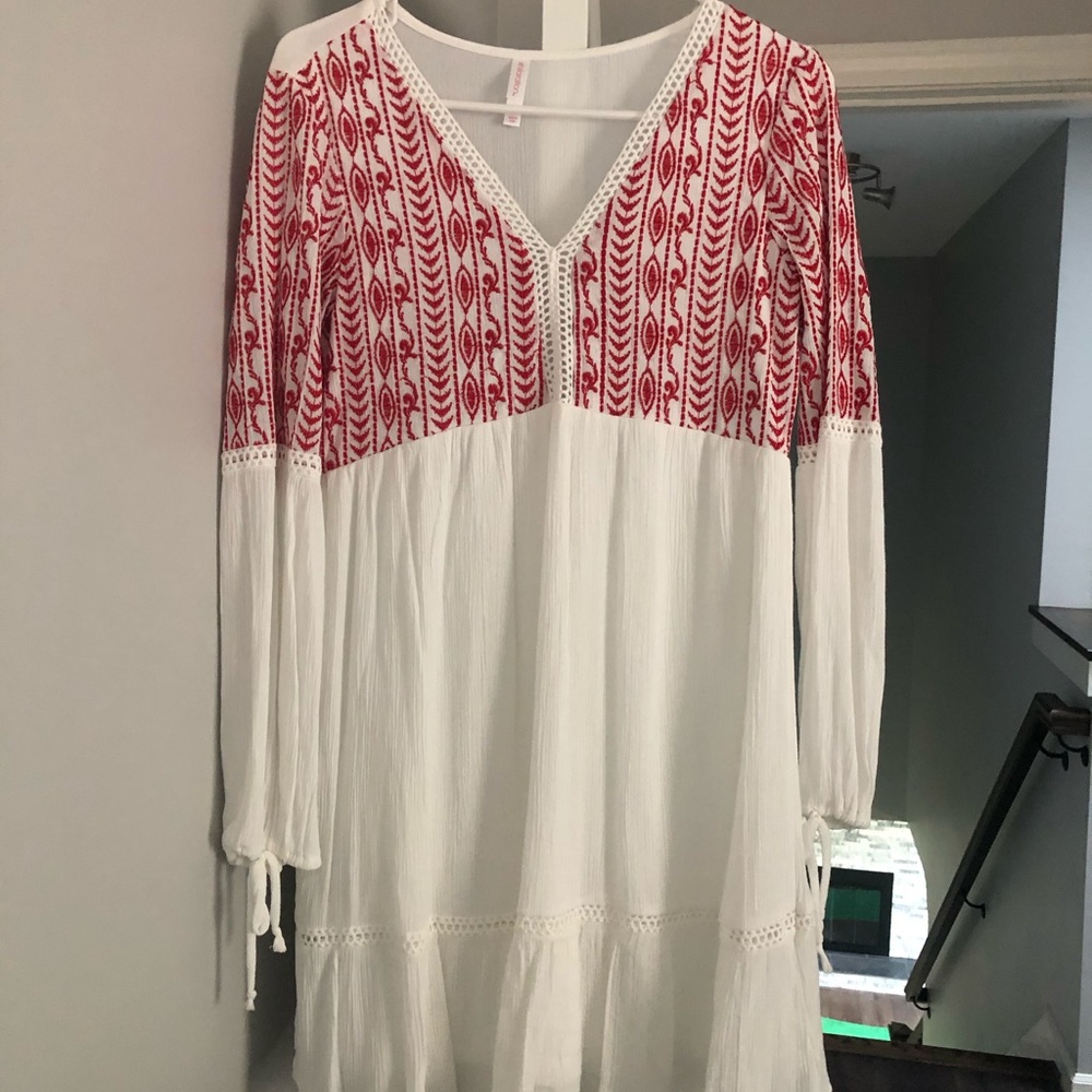 Red and white long sleeve summer dress